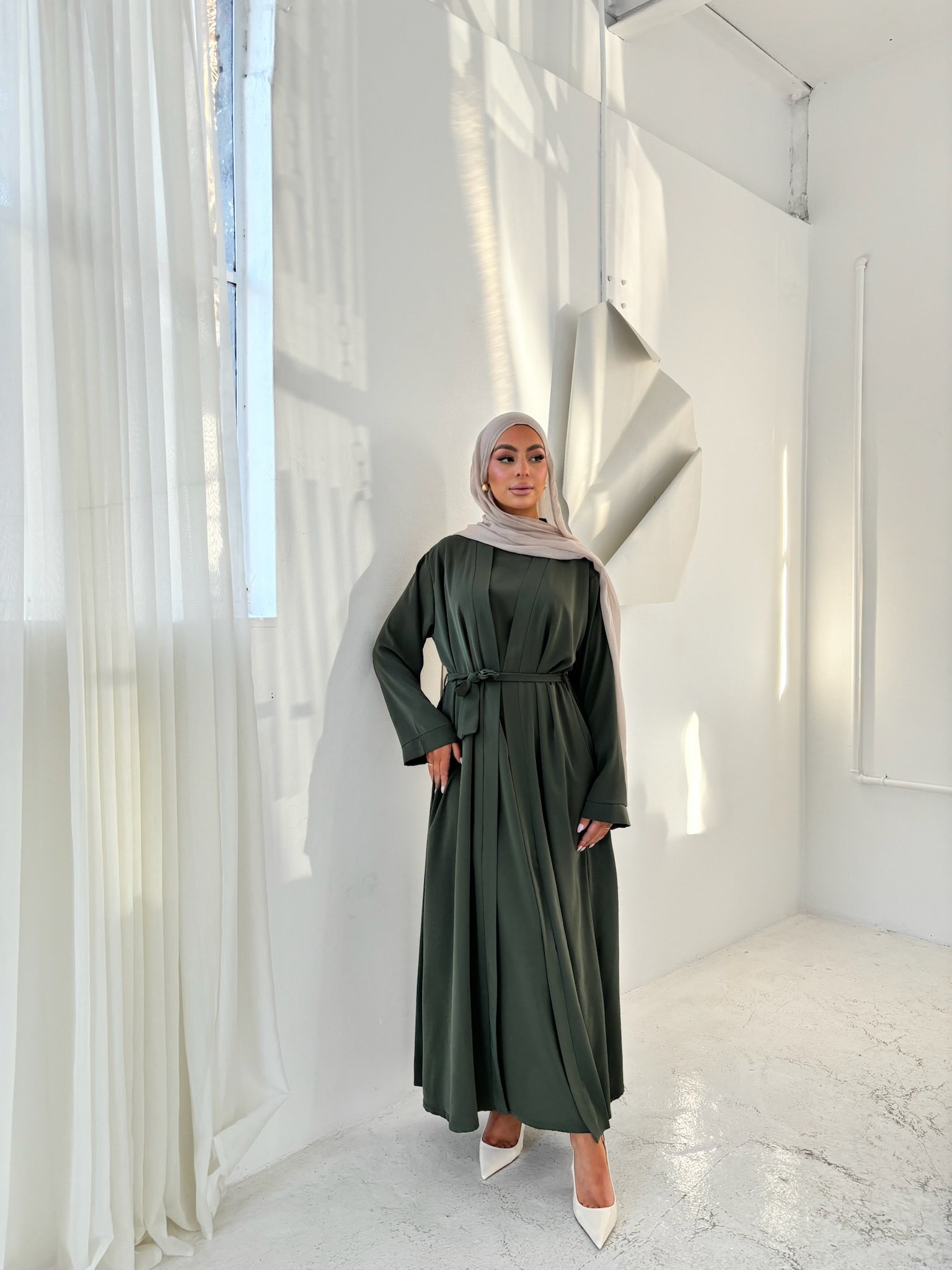 'Soft like Butter' Abaya Set - With belt